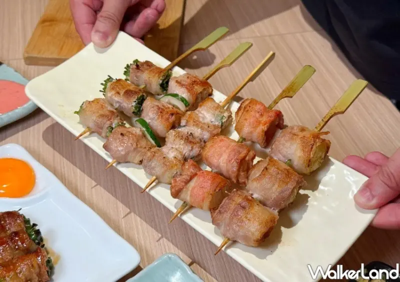 京站美食推薦吃！首間野菜豚肉串燒「堇楽」均一價80元，5大排行先看。