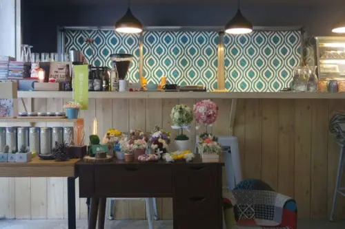 近捷運松山機場站✿spoon goods & cafe勺子✿ 美麗餐俱帶來春天氣息!  民生社區隱藏版咖啡廳