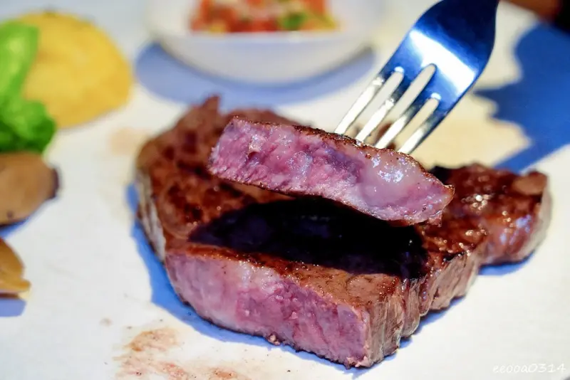 台北牛排推薦｜亨利客原味炭烤牛排，老饕牛排88折嚐鮮、A5和