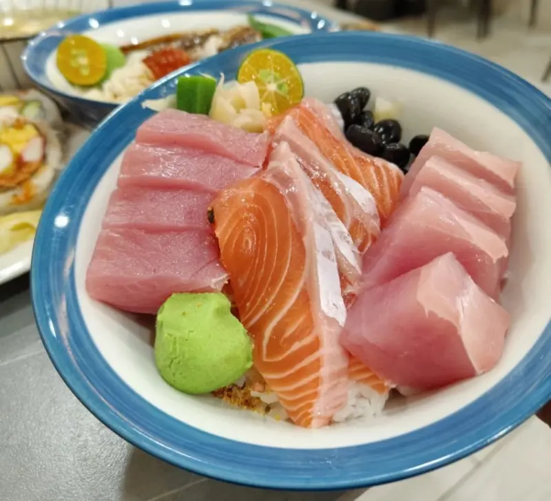 竹東美食｜竹賀日式食堂．厚切刺身、炙燒星鰻都好吃新鮮的日式料