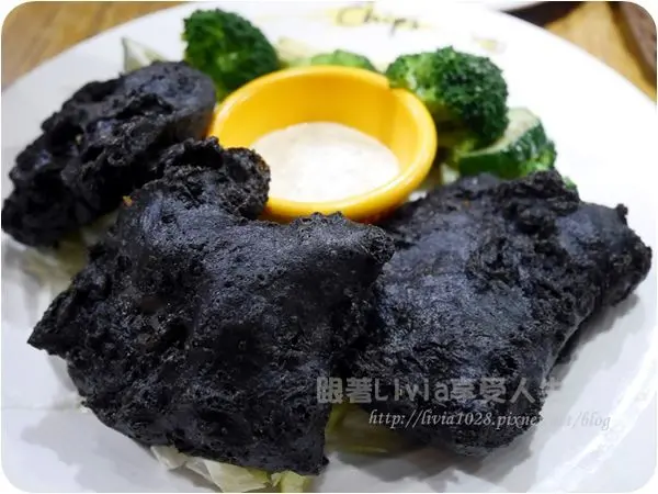 美食。餐廳│ 台北內湖區 港墘捷運站 內湖早午餐 下午茶 The chips 美式餐廳(內湖店)  美式風餐廳 美式漢堡 舊金山炸黑魚超特別 ❤跟著Livia享受人生❤