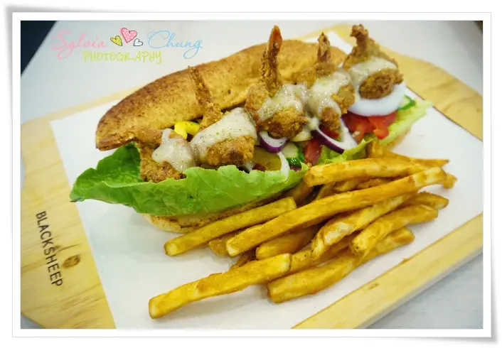 BLACK SHEEP 黑羊加州波丁麵包巧達餐廳