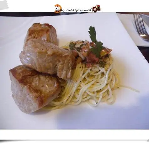 corner 街角 這價格挺佛心