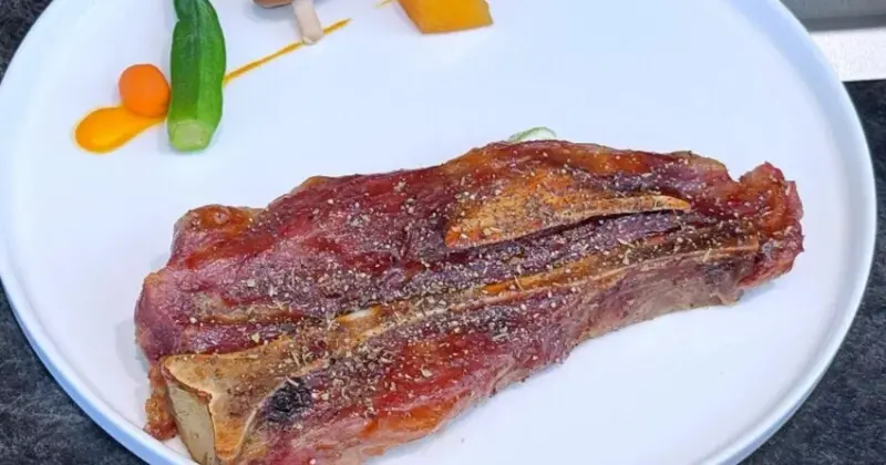 西堤牛排宜蘭新月店！新月廣場超推薦套餐，聚餐慶生必訪餐廳