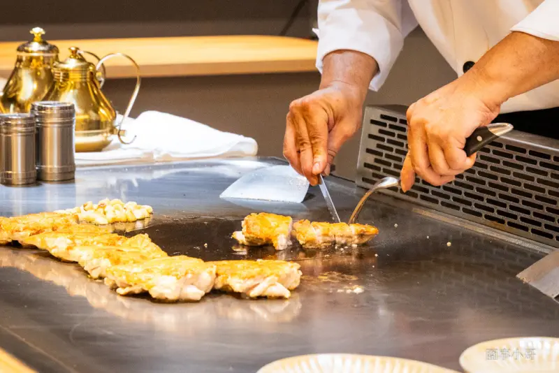 桃園大園青埔美食推薦-海童鐵板料亭，嚴選的食材遇上身懷絕技的主廚，一道道美味的鐵板料理讓人心滿意足。 @圍事小哥的幸福相框