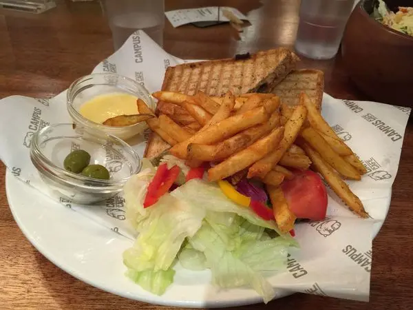 台北東區 CAMPUS CAFE - 類似覺旅咖啡的咖啡店，近復興站