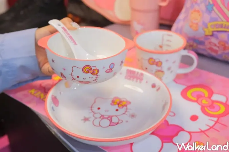 Kitty餐具滿額就送！Global Mall三麗鷗Kitty會員禮6款，中和Kitty快閃店必衝。