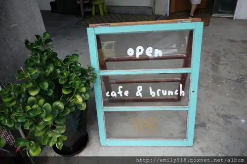 ♥ 食記 ♥ (宜蘭) 光宅238●位於宜蘭高中側門旁的老房子改建咖啡廳