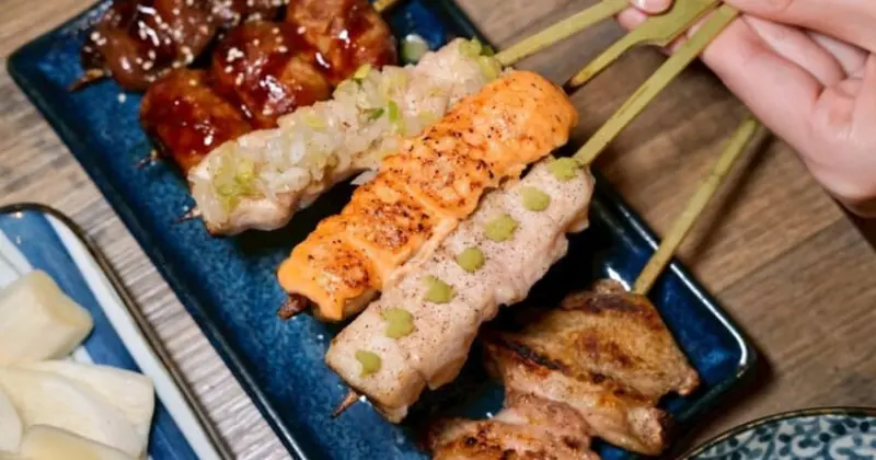 士林串燒推薦！日式月里小酌 串燒居酒屋藏巷弄，超過20款創意串燒。