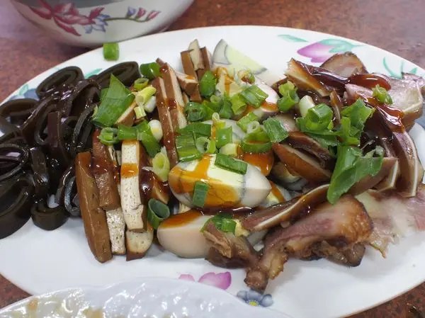 炒麵才是主體吧-佳興冰果室