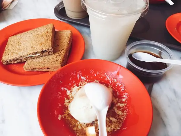 友善寵物 食記 ► 台北 內湖 ◄ 亞坤Kayo Toast ✔ 捷運沿線美食：西湖站 x 來一份異國新加坡式的咖椰吐司傳統早餐醒醒腦吧!!