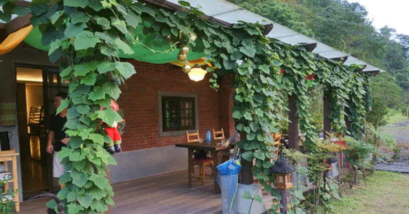 宜蘭秘境咖啡廳！森林系幾度咖啡莊園，特色咖啡與親子玩水樂園。