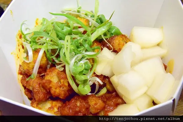 花花，甲飽沒【台北食記】都教授韓國炸雞 歐巴脆脆與啤酒的銷魂享受 捷運中山站美食推薦