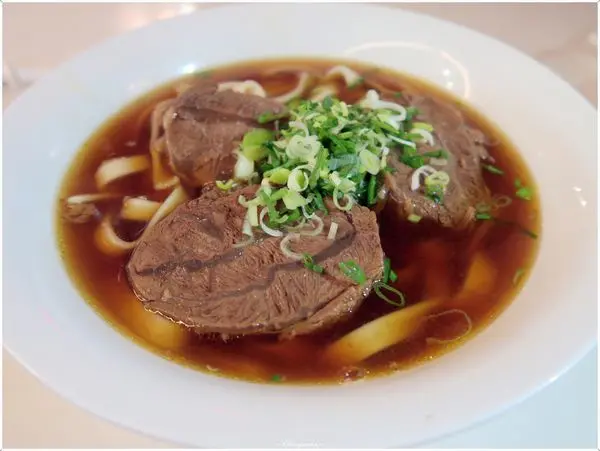 台北 捷運忠孝復興站 天下三絕~週三紅酒之夜。點主餐免費喝紅酒        
      