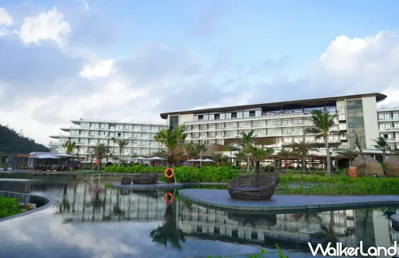 遠離下龍灣人潮！北越觀瀾島悅椿度假酒店開箱，北越最大戶外無邊際用池、泡湯、滑索一站體驗。