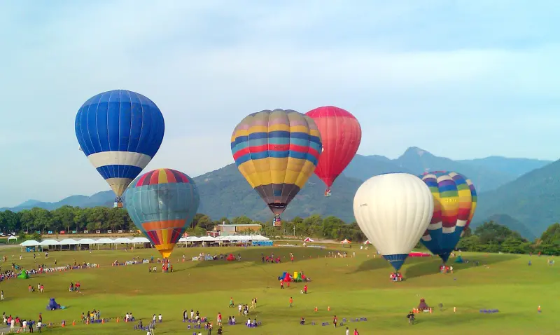 暑假就隨著熱氣球拉開序幕吧‧2012台東熱氣球嘉年華