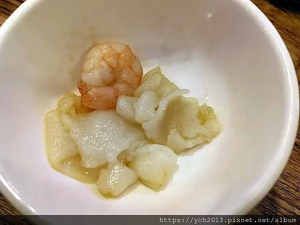 點22港式點心專賣店 新竹東門店吃宵夜，鱸魚蛤蜊海鮮粥清爽有