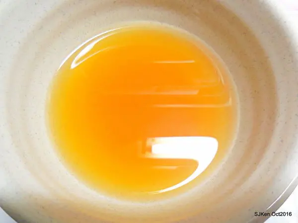 (立瑞畜產/滴雞精/養生調理飲品)「立瑞畜產放漫穀雞滴雞精」--- 嚴選天然台灣土雞肉，古法蒸工黃金18小時菁華萃取，滴滴用心全滋養。