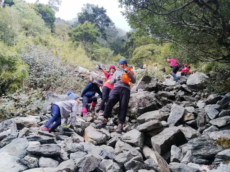 【百岳】玉山前峰(二刷)一日單攻《 3個小隊友(3歲7歲