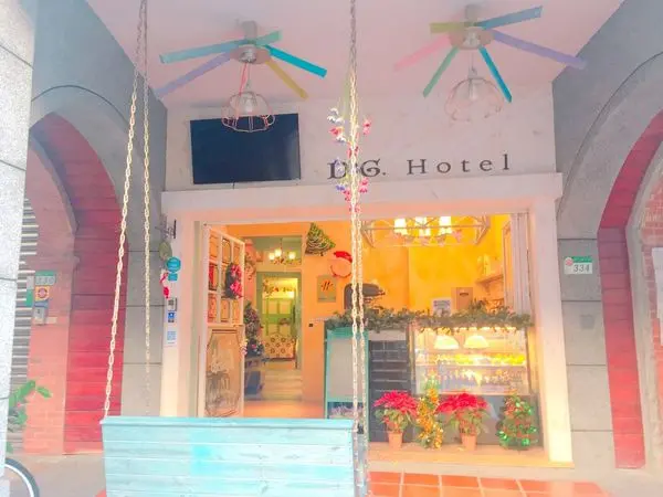 捷運大橋頭站 ✿D.G Café✿大稻埕裡的小法國~原來迪化街有這樣一個仙境 ! 濃濃的復古歐式花園繽紛感 !