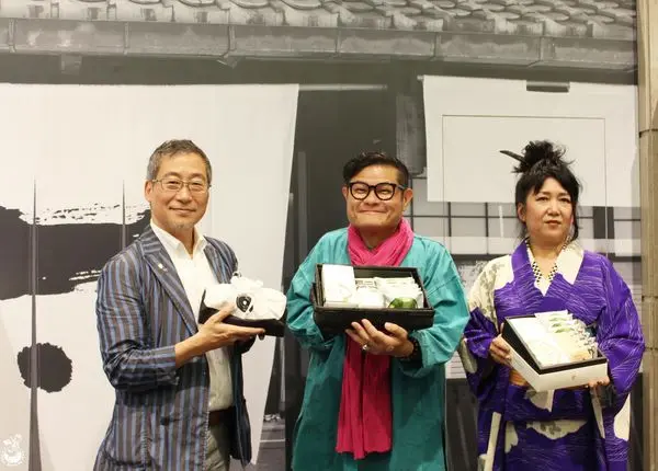 【台北。京都伴手禮】然花抄院 // 京都名物 黃金傳奇長崎蛋糕 抹茶幻月烤餅 在信義A9也嚐得到囉