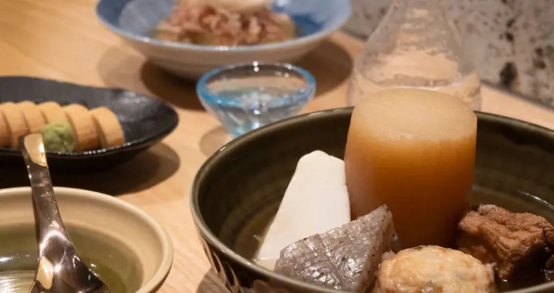 東京中目黑站5分鐘關東煮名店「金魚與風鈴」，提供半包廂設計和自選配料玩法，愛吃美食的你必朝聖。