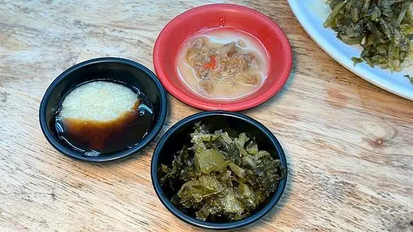 LINE_ALBUM_黃記米粉湯_251016_12