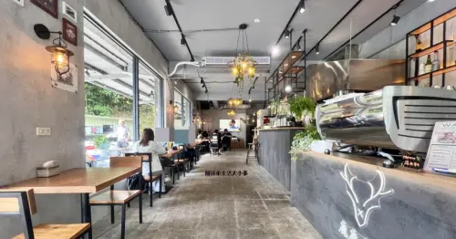 坪林北宜路美食！鹿鹿Brunch療癒系早午餐咖啡，重機族激推首選休憩站。