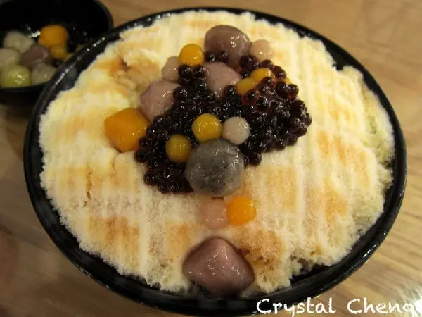 【台中美食推薦】台南東區焦糖煉乳包心粉圓 預估這個夏天一定會好好熱門店家呀 建議點半糖！！(台中甜點 甜品 小吃 逢甲)