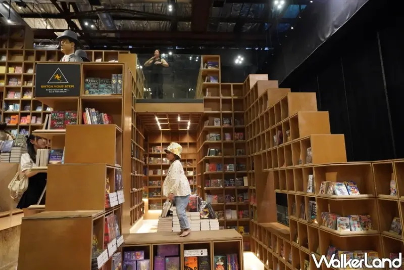 爆紅吉隆坡景點！迷宮書店 舊戲院轉生書店，馬來西亞文青IG打卡熱點。