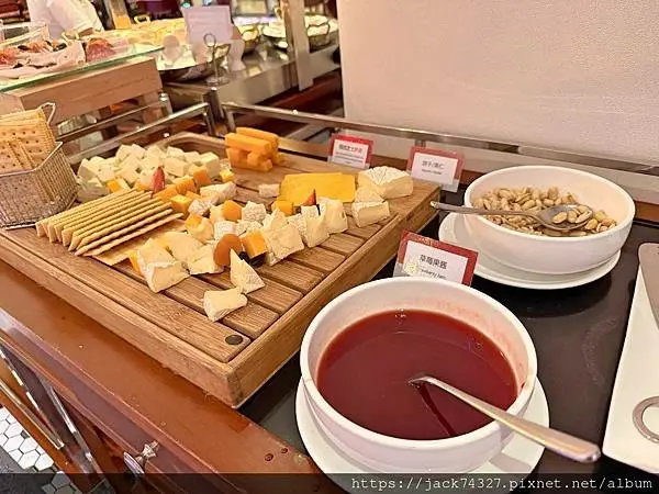 {澳門住宿}澳門超高CP值住宿：澳門葡京人早餐篇「安琪兒咖啡