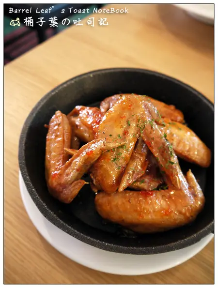 【台北市松山區】Va Bene義大利麵舖-讓人允指的酸辣雞翅