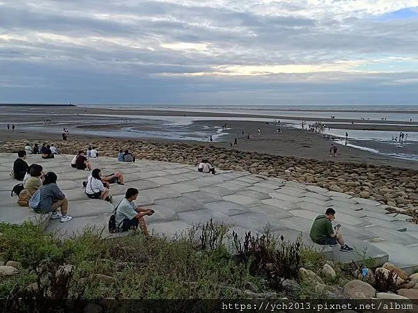 新竹市南寮漁港吹吹風