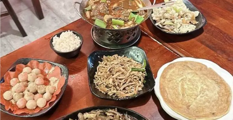 東區大巨蛋完鍋子熱炒 ! 150道菜任選把選擇障礙一秒解開，輕鬆滿足所有人的胃口~