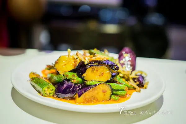 台北美食推薦【小娘惹】馬來西亞主廚為愛走天涯,來台做出道地娘惹風味菜,美女老闆娘