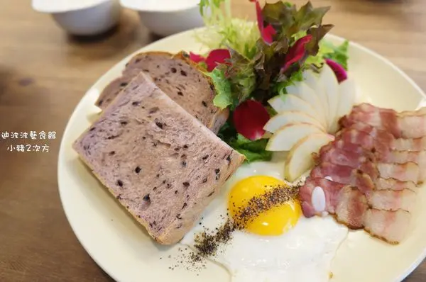 『迪波波藝食館』在藝術的空間裡享受 視覺與味蕾一次滿足