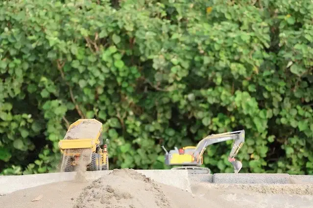 新屋濱海林蔭沙洲 (西濱公路) - 遙控砂石車  - 遙控挖土機