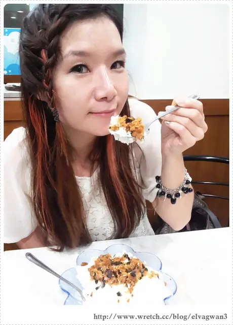 [宜蘭]  冰雪冷飲部--咁午影!!?? 雪花冰店吃稀飯配肉鬆