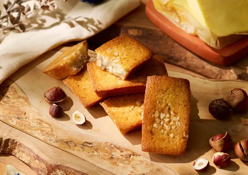 福岡必買伴手禮！I'm Lily 博多車站才買得到，開心果奶油餅乾必吃、限定禮盒一次看。