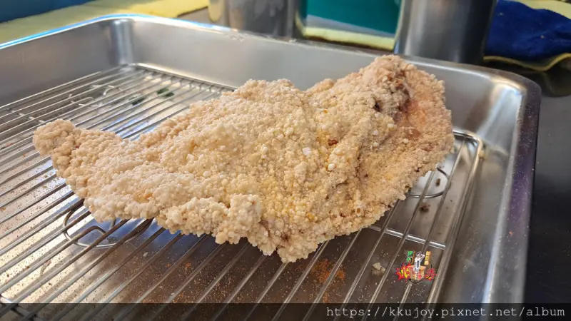 蘋果雞香雞排鹽酥雞|新豐門市|辛香料添加蒜頭、洋蔥、九層塔 