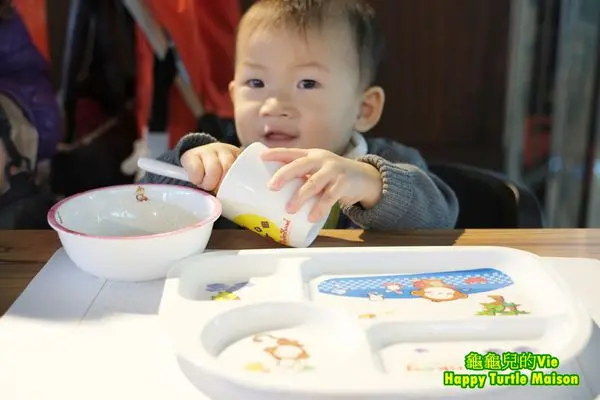 ∥龜龜ai吃吃∥新北 汐止 ~秀廚自助餐~ 價格有競爭力 餐點也不錯 的中型百匯吃到飽