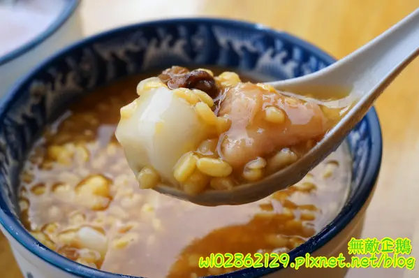 【台南-中西區】杏仁茶x油條..熱騰騰的溫暖你的心!《阿卿傳統飲品‧冰品》        
      