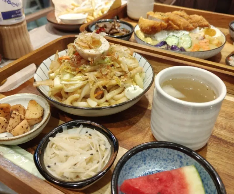 竹東美食推薦｜塊肉究派咖哩專賣店