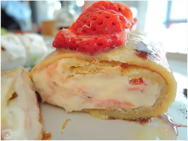 【星羽是吃貨-台中】產銷烘焙樣樣自己來，看得放心吃得安心，重點是餐點好好吃~白水木精品咖啡。