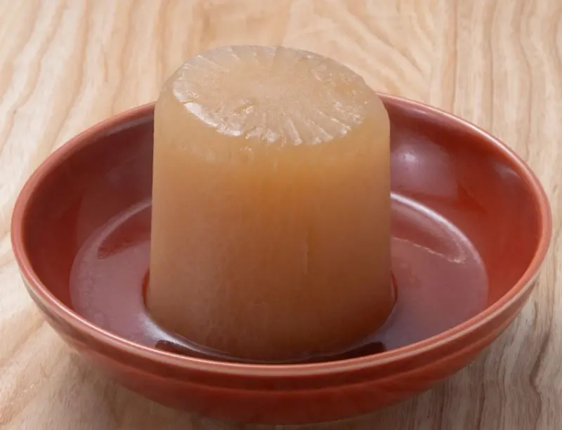 東京中目黑站5分鐘關東煮名店「金魚與風鈴」，提供半包廂設計和自選配料玩法，愛吃美食的你必朝聖。