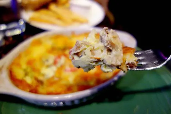 食。台北信義區Roof M Cafe+白天夜晚一次捕捉+邊吃邊看星空+約會好地點+餐點平價+有酒吧 吧台 菜單Menu價位 東區 信義區 美食 有氣氛 情人節聚餐