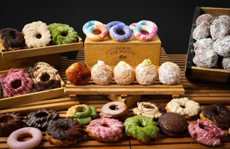 日本甜甜圈熱潮來了！JACK IN THE DONUTS登陸橫濱Lumine百貨，健康系+鹹食系共25種以上每天換著吃。