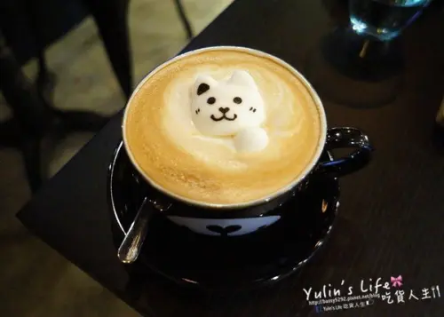 Machi Doggie Fashion & Coffee ♥ 昆凌開的寵物友善咖啡店 ♥ Machi店長萌翻了 ♥ 西門町新開幕 ♥ 文末完整menu
