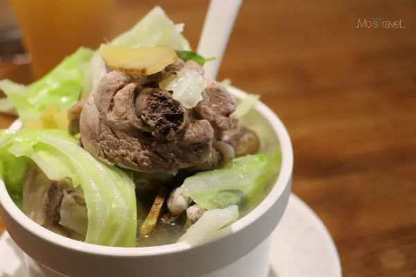 【華山周邊小吃特輯】雙月食品社－來碗養生雞湯進補一下吧