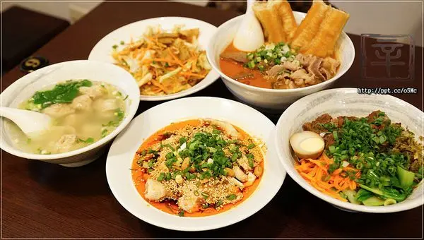 【辛麵廚】新店麻辣麵～ＣＰ值極高的一碗麻辣牛肉麵，保證會讓你愛上這種麻辣的口感